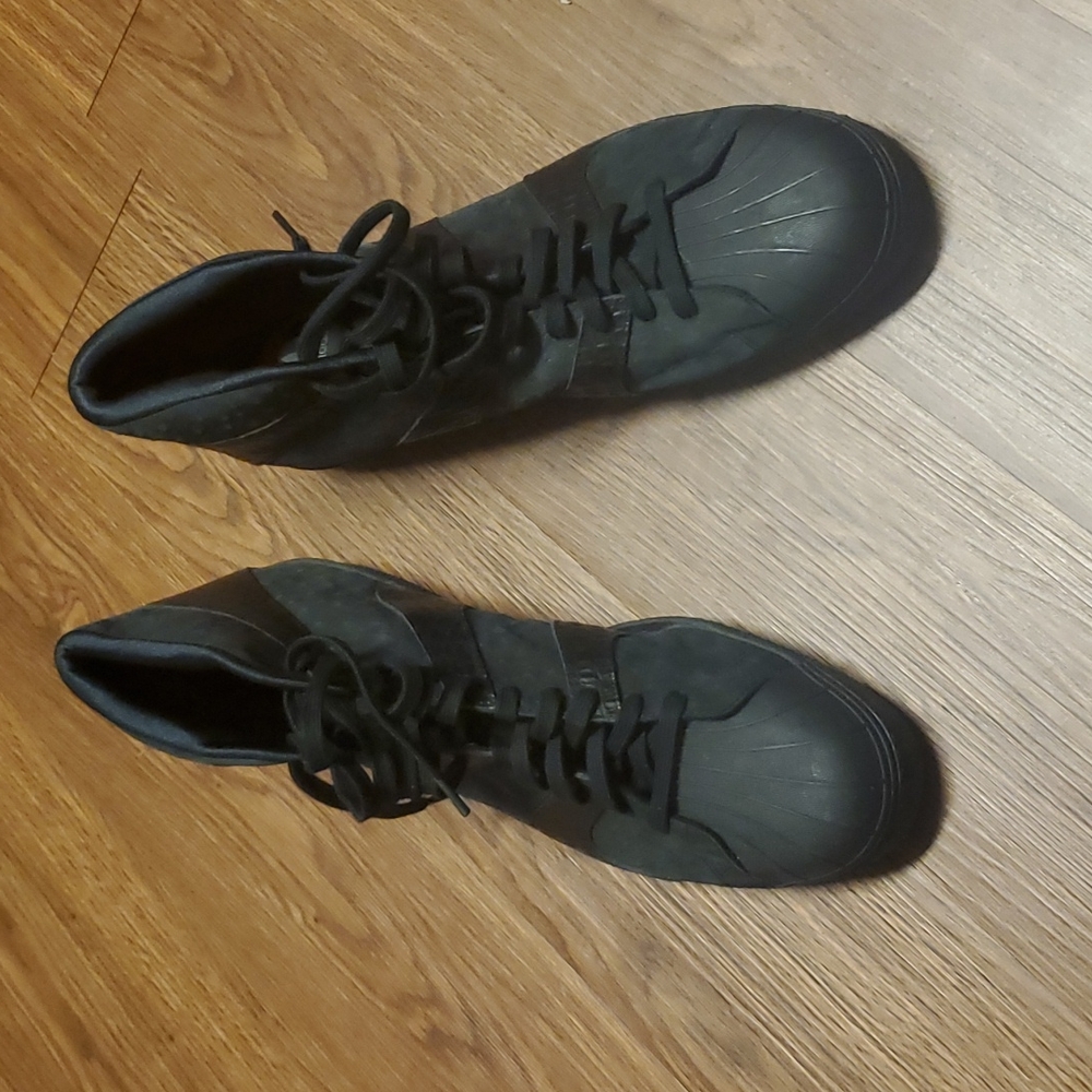 Mens size 17 Adidas Sneakers